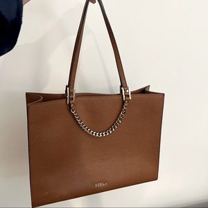 Sale ❗️FURLA leather tote bag with gold chain